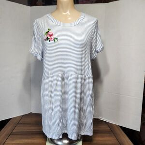 Time & Tru Maternity Blouse Sm (4-6)